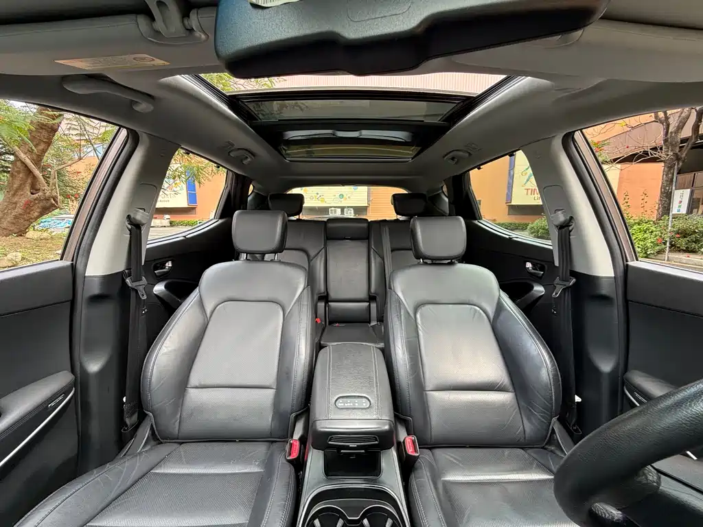 Hyundai Santa Fe — миниатюра 10