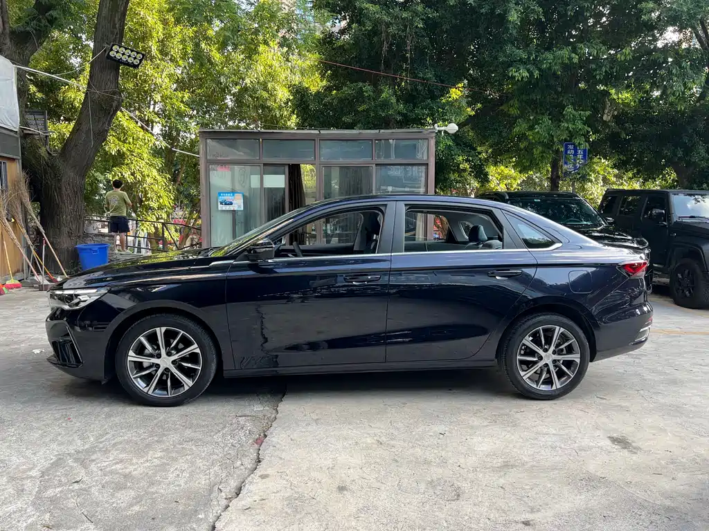 Geely Emgrand — миниатюра 6