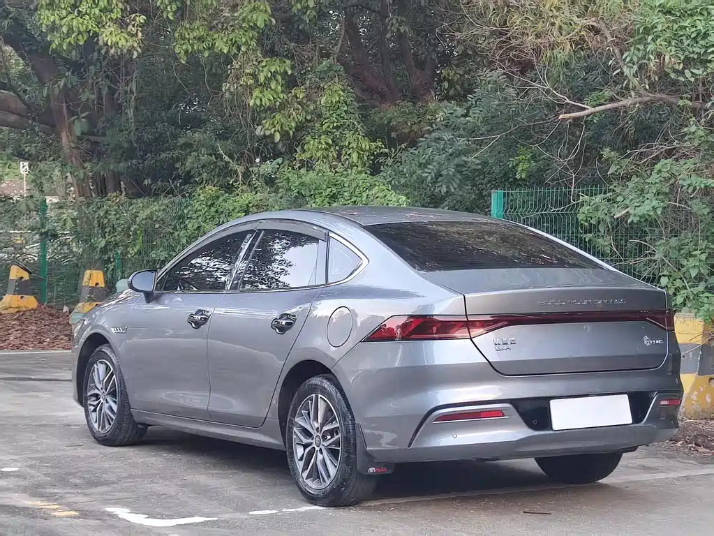 BYD Qin Plus PLUS 2023 Champion DM-i 120KM Lead