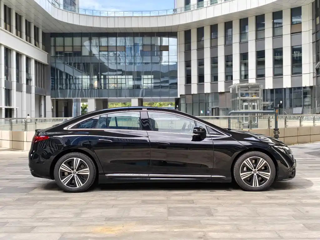 Mercedes-Benz EQE — миниатюра 19