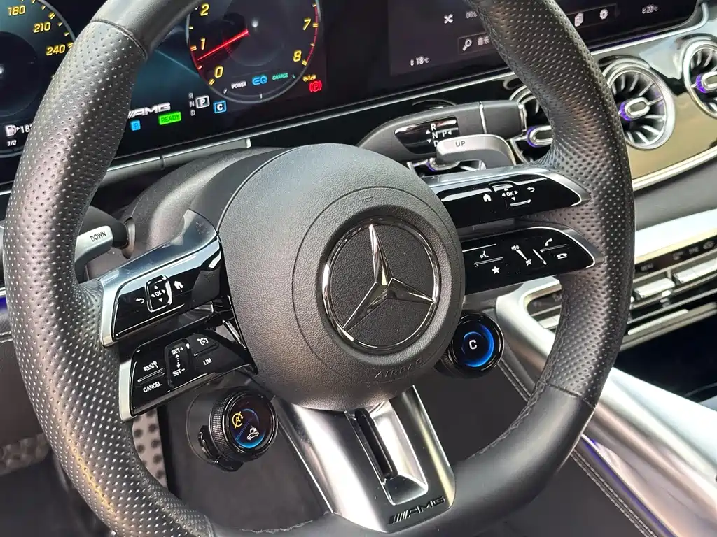 Mercedes-Benz AMG GT — миниатюра 10