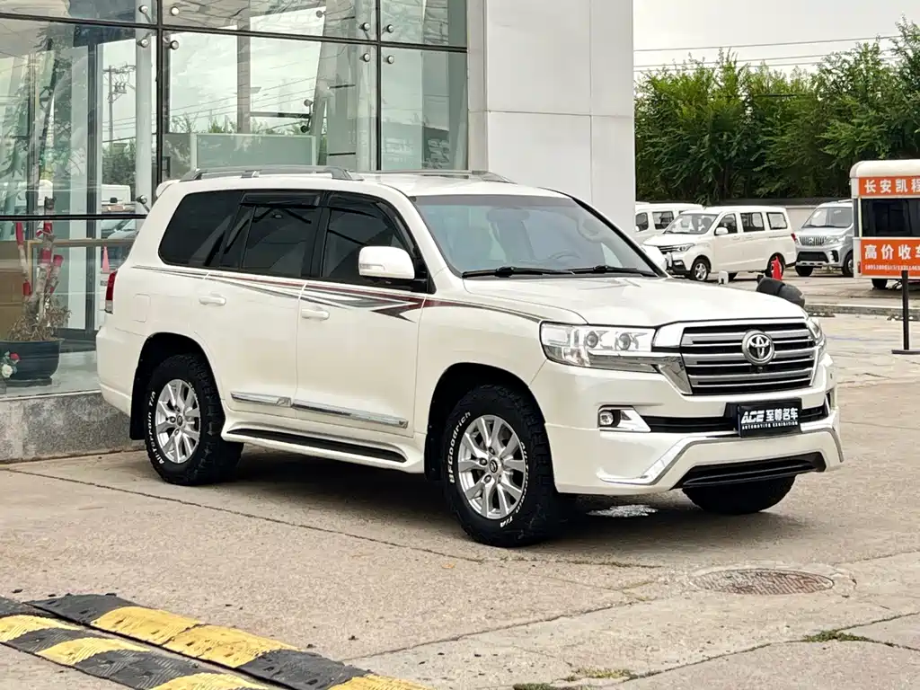 Toyota Land Cruiser — миниатюра 3