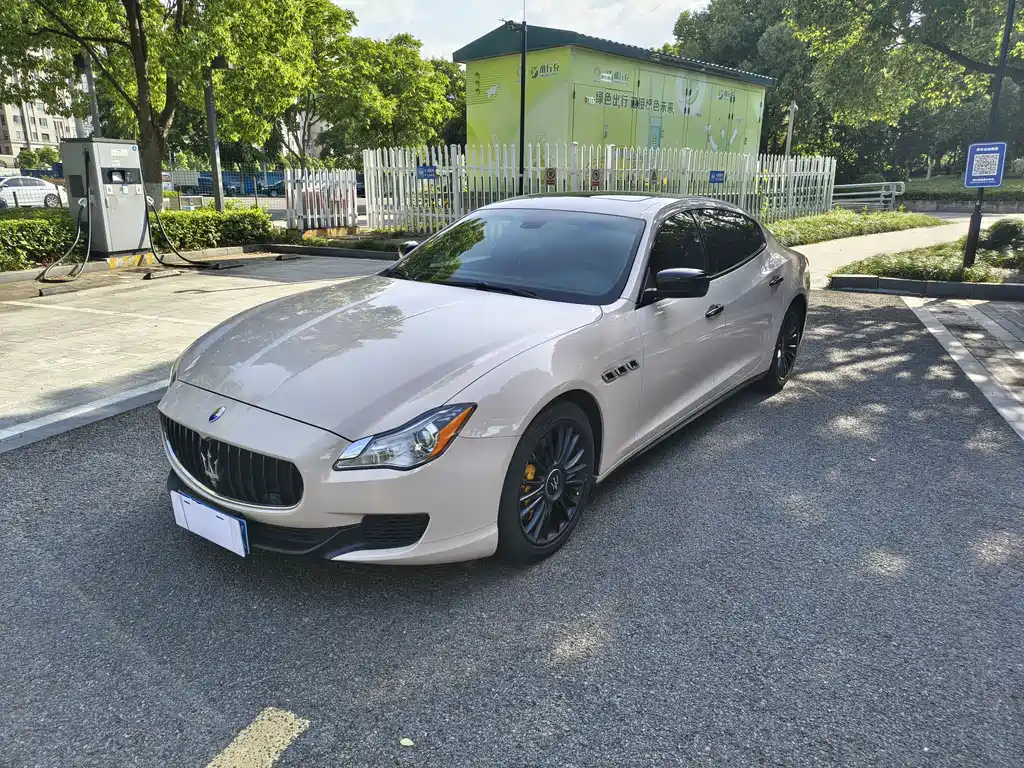 Maserati Quattroporte 2015