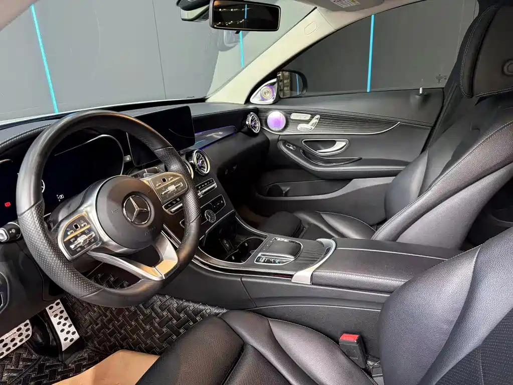 Mercedes-Benz C-Class — миниатюра 11