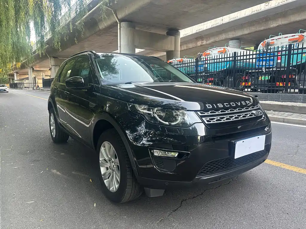 Land Rover Discovery Sport — миниатюра 3