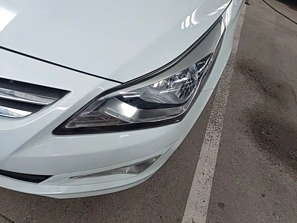 Hyundai Verna — миниатюра 24