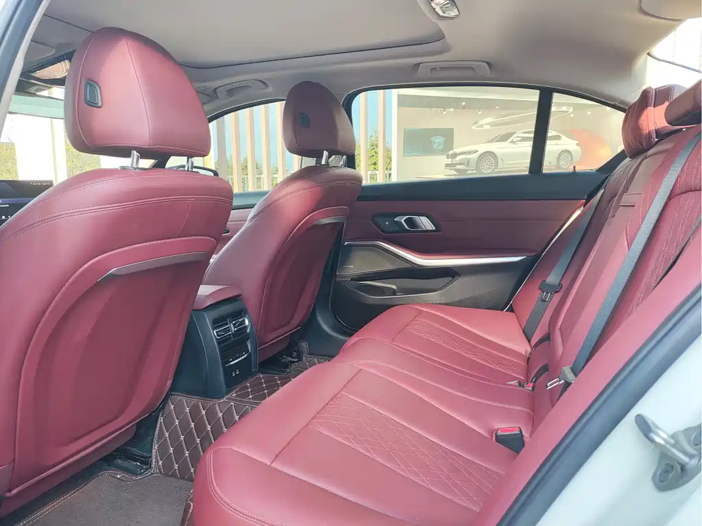 BMW 3 Series — миниатюра 8