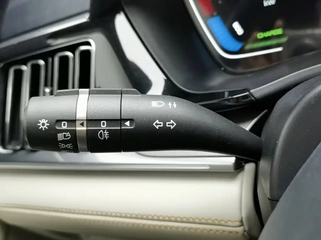 BYD PLUS New Energy — миниатюра 21