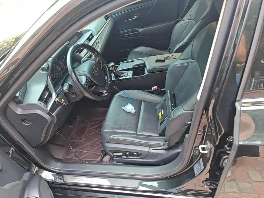 Lexus ES — миниатюра 15