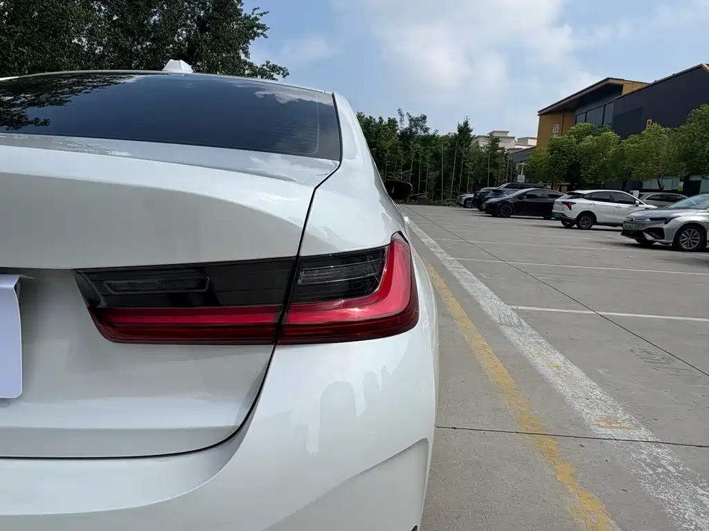 BMW i3 — миниатюра 16