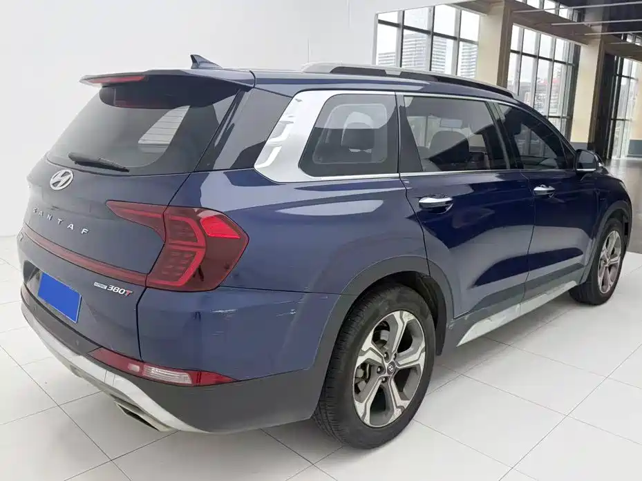Hyundai Santa Fe — миниатюра 9