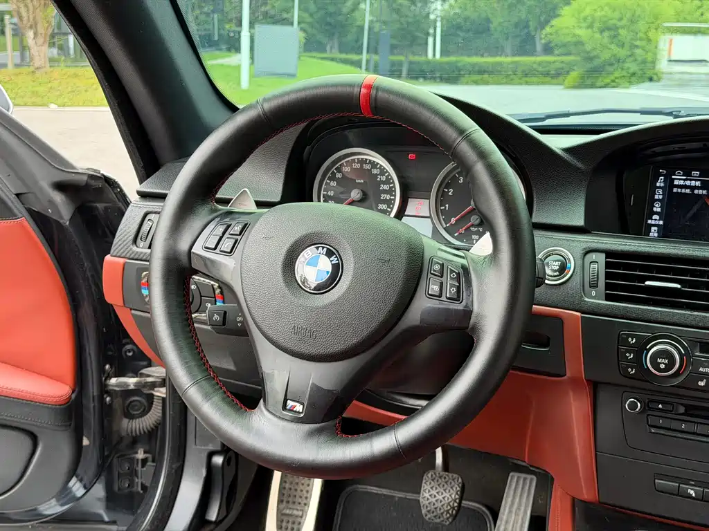 BMW M3 — миниатюра 10