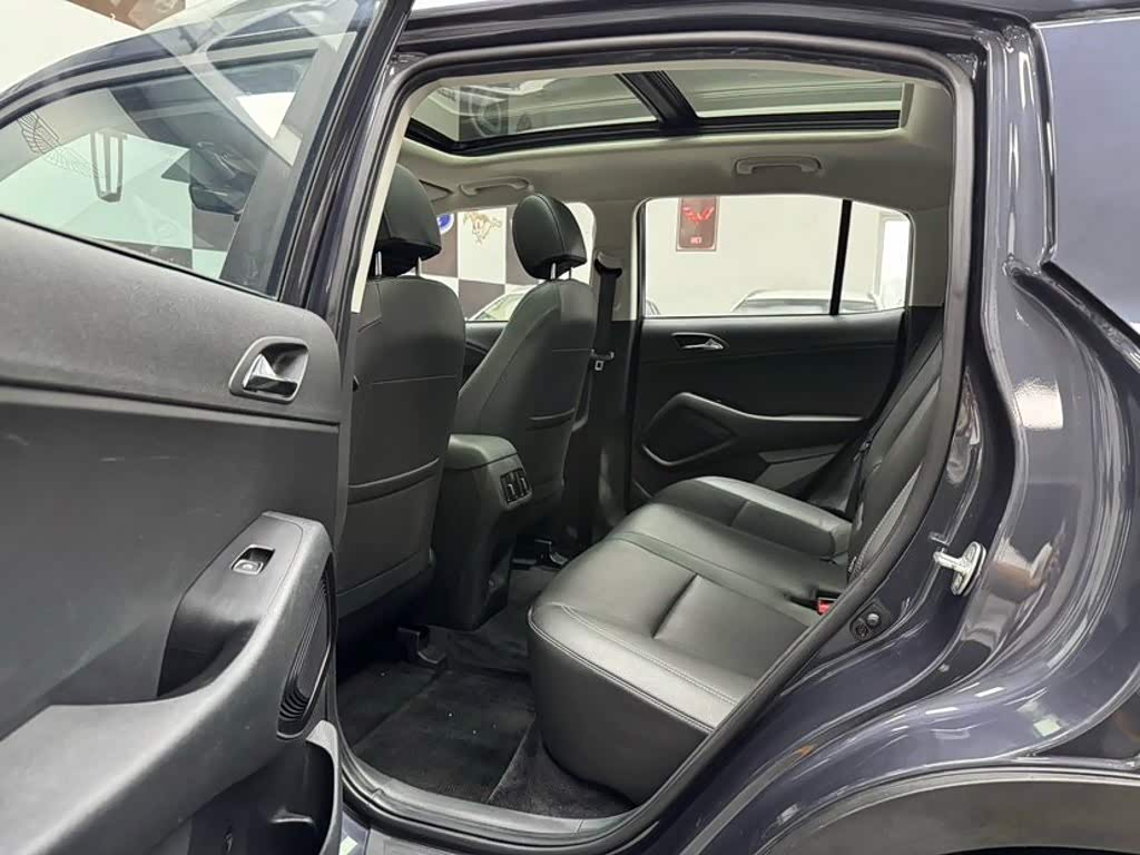 Hyundai Beijing Hyundai ix35 1.4 л 2022 г. Голубой, пробег 38000 км