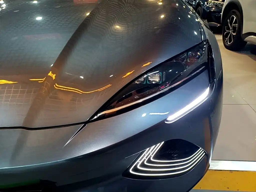 BYD Seal — миниатюра 18