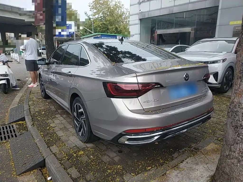 Volkswagen Sagitar — миниатюра 5