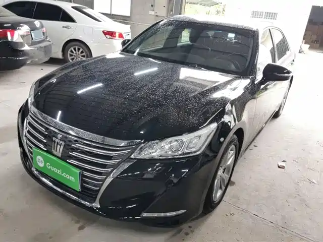 TOYOTA CROWN 2017