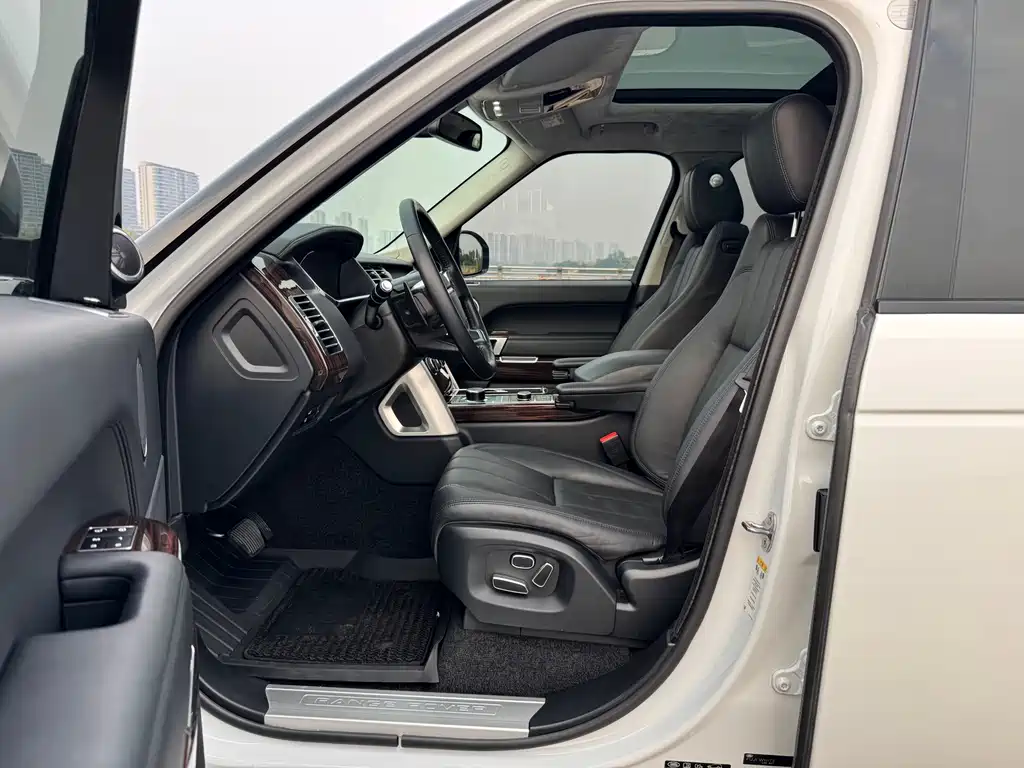 Land Rover Range Rover — миниатюра 15