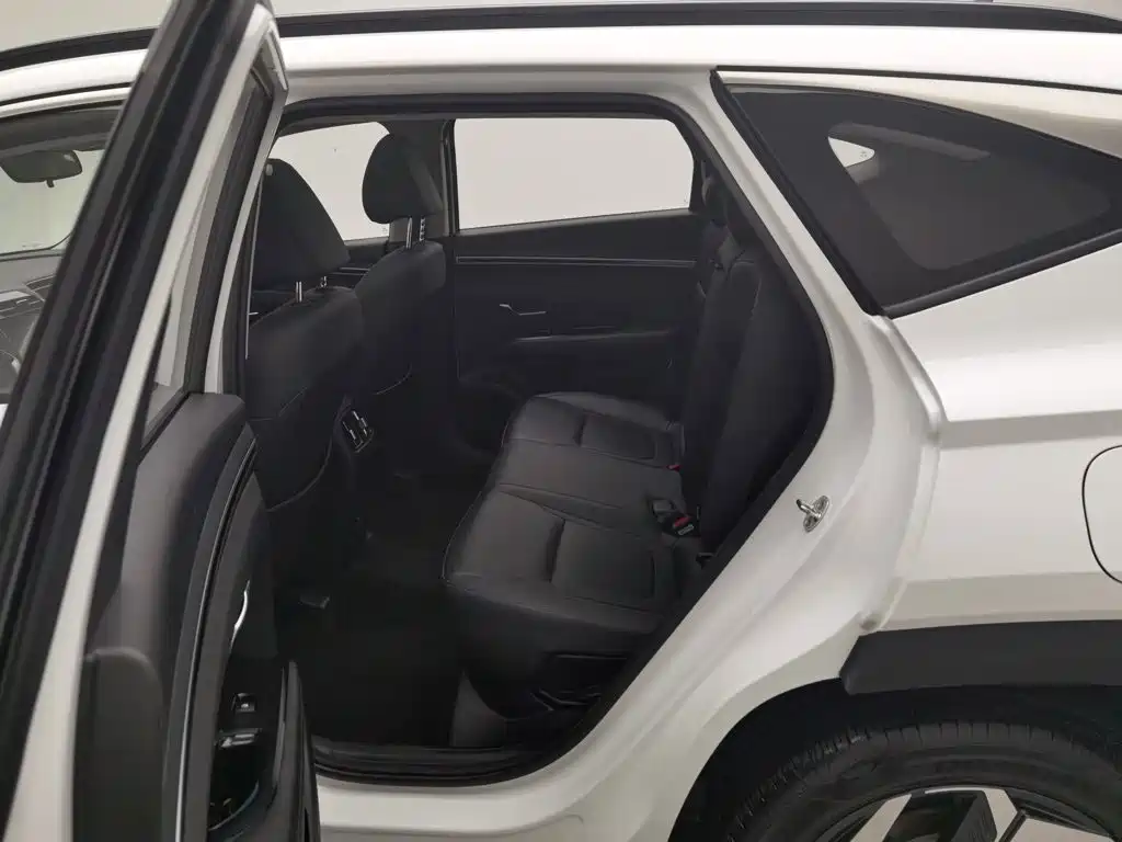 Hyundai Tucson — миниатюра 15