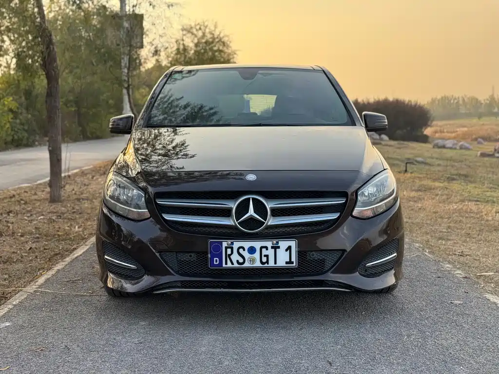 Mercedes-Benz B-Class — миниатюра 2