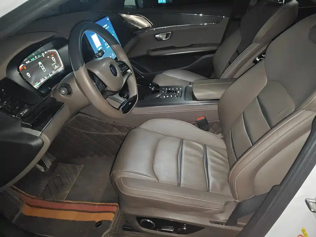 BYD Han — миниатюра 7
