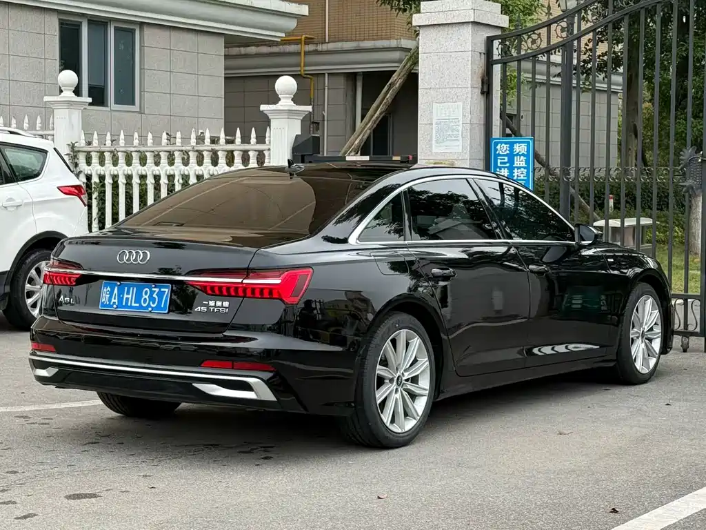 Audi A6L — миниатюра 9