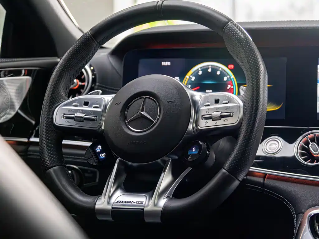 MERCEDES-BENZ AMG GT