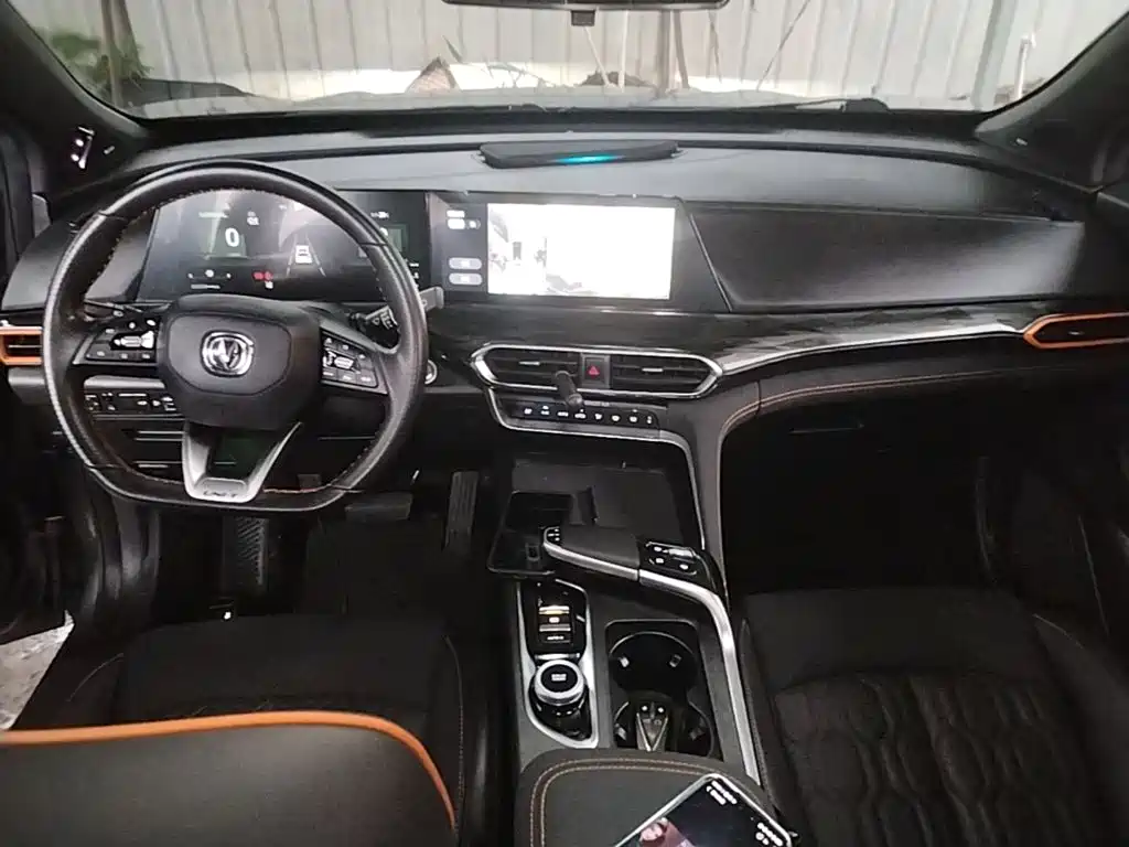 Changan UNI-T — миниатюра 10