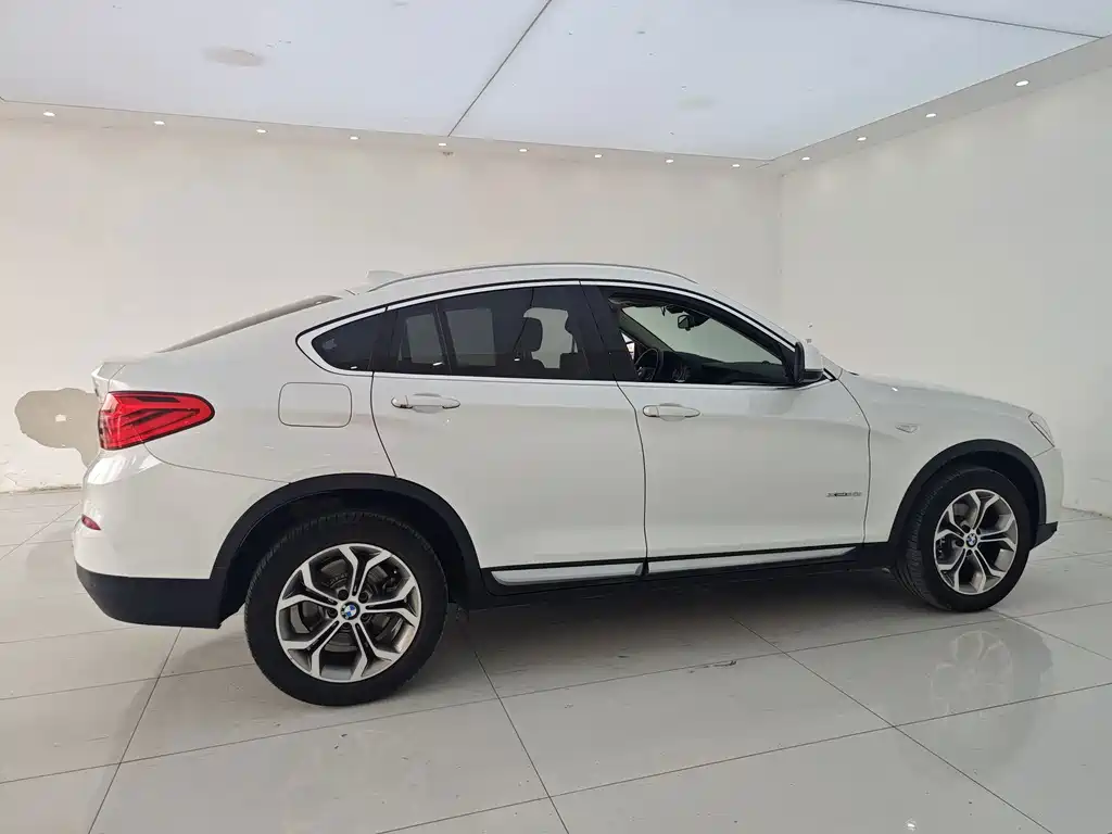 BMW X4 — миниатюра 17