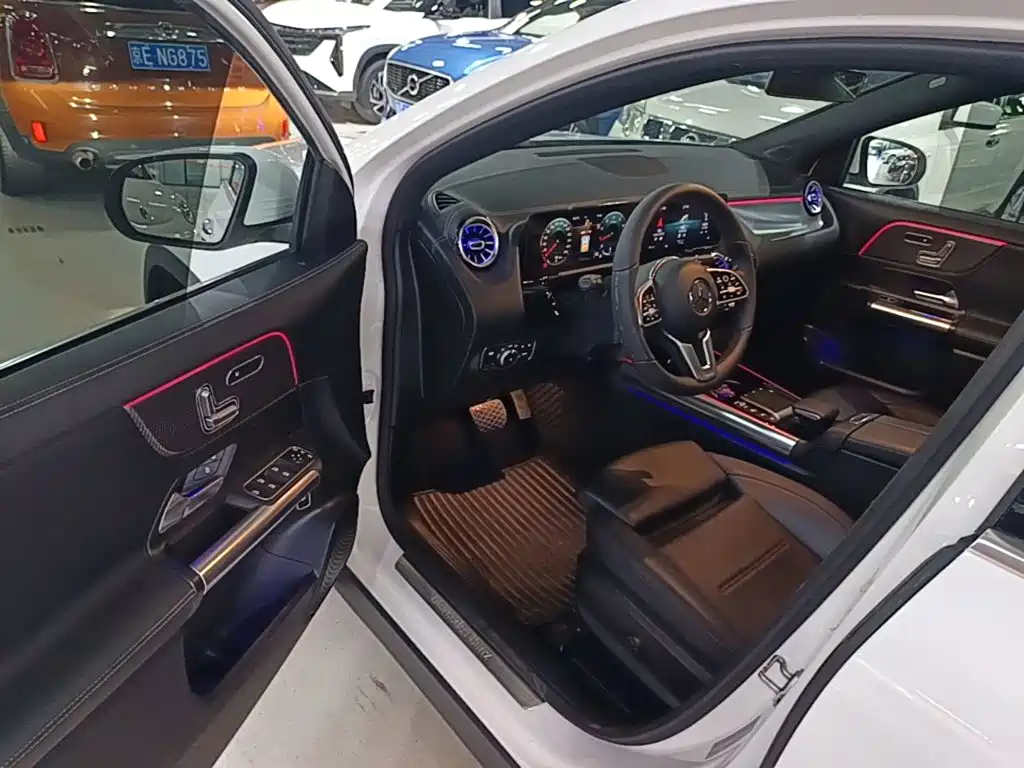 Mercedes-Benz GLA — миниатюра 16