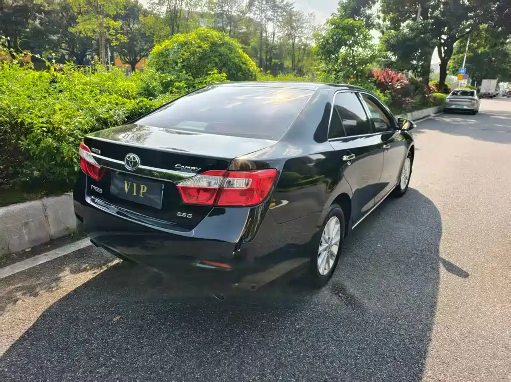 Toyota Camry — миниатюра 7