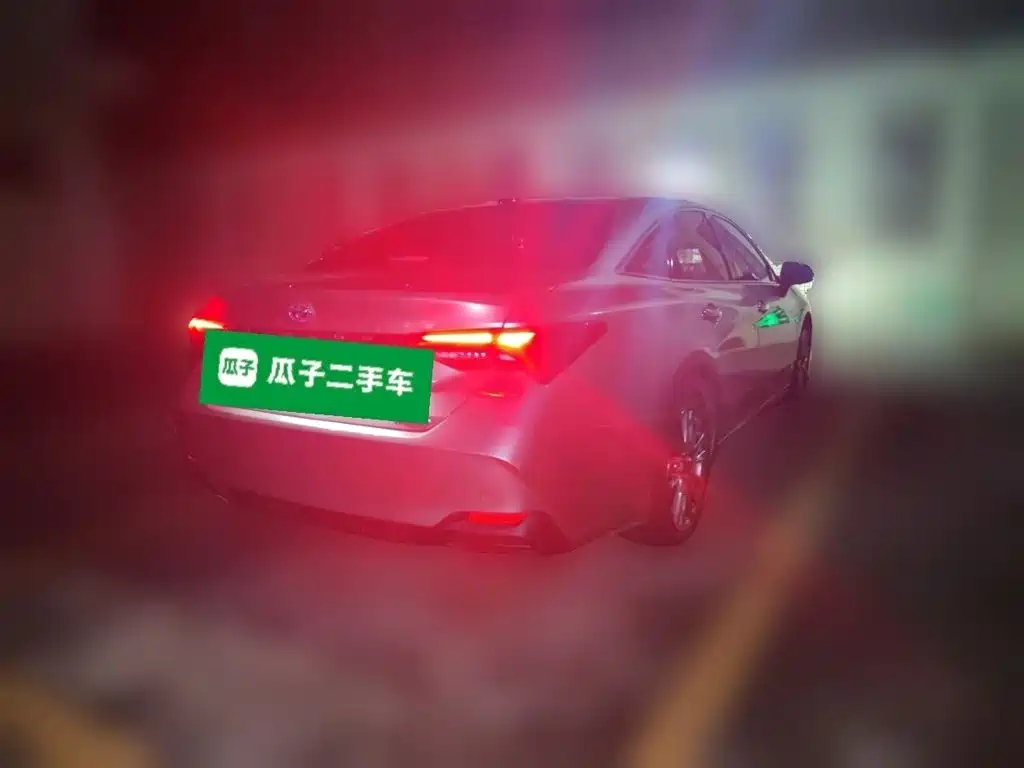 Toyota Avalon — миниатюра 8