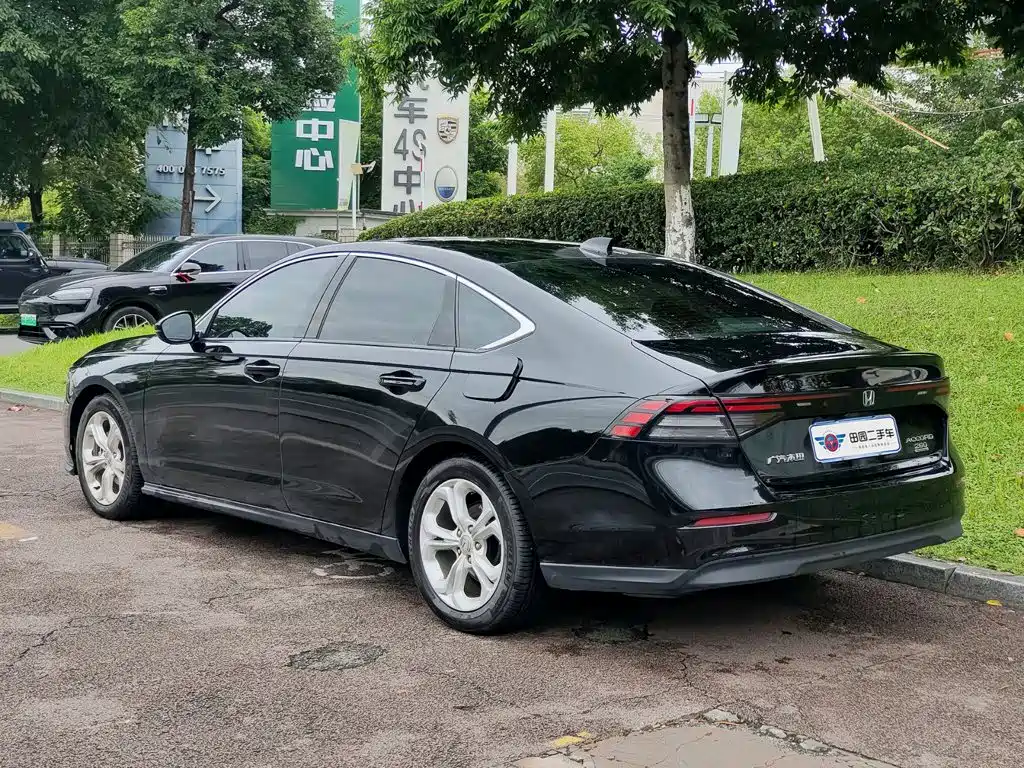 Honda Accord — миниатюра 4