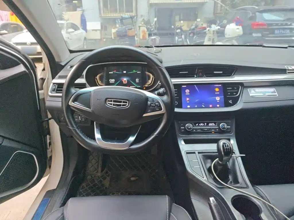 Geely Emgrand — миниатюра 3