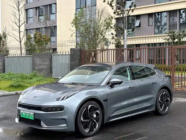 2021 Zeekr 001