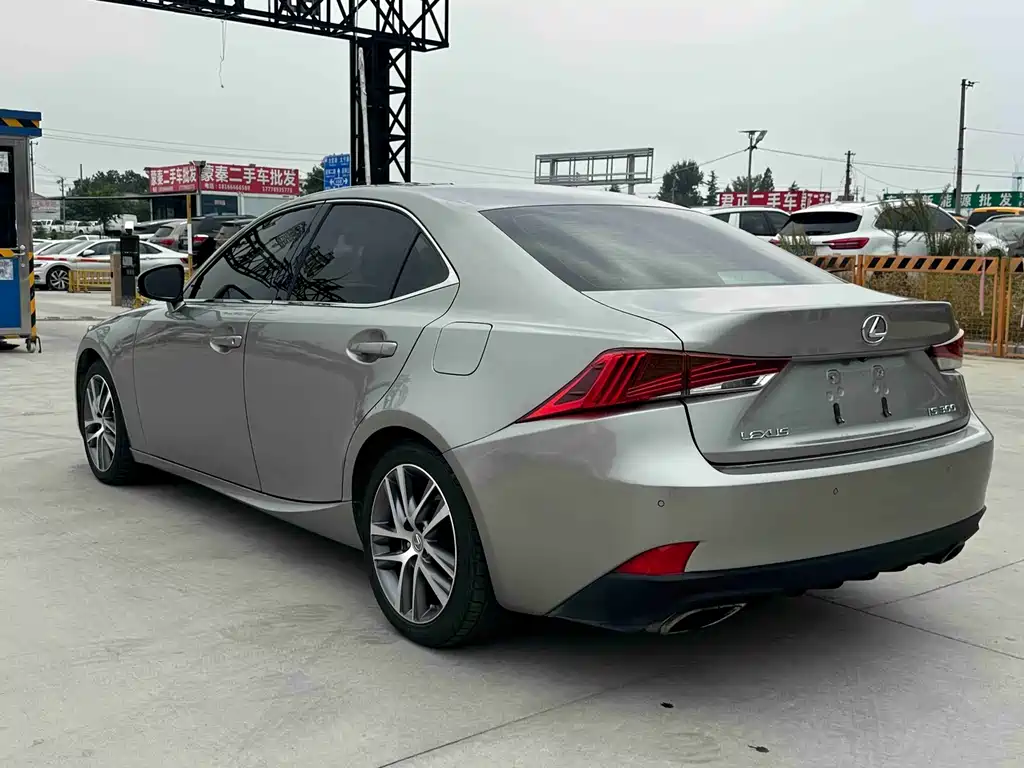 Lexus IS — миниатюра 9