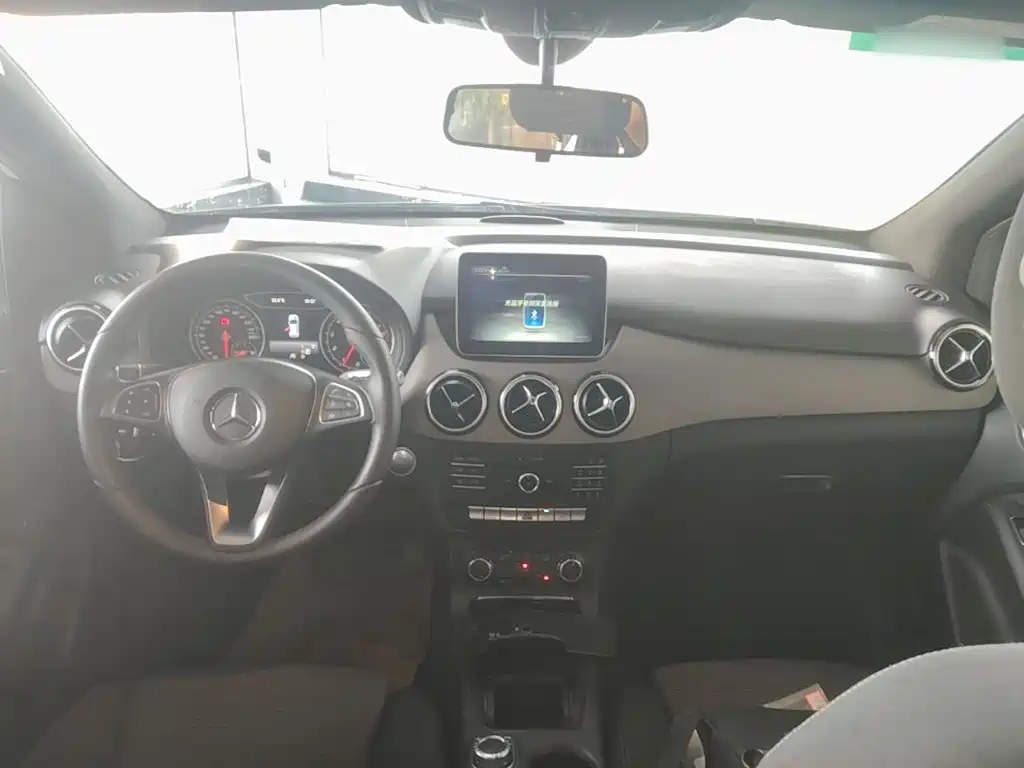 Mercedes-Benz B-Class — миниатюра 10