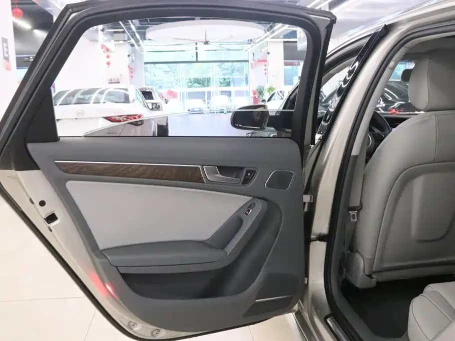 Audi A4L — миниатюра 15