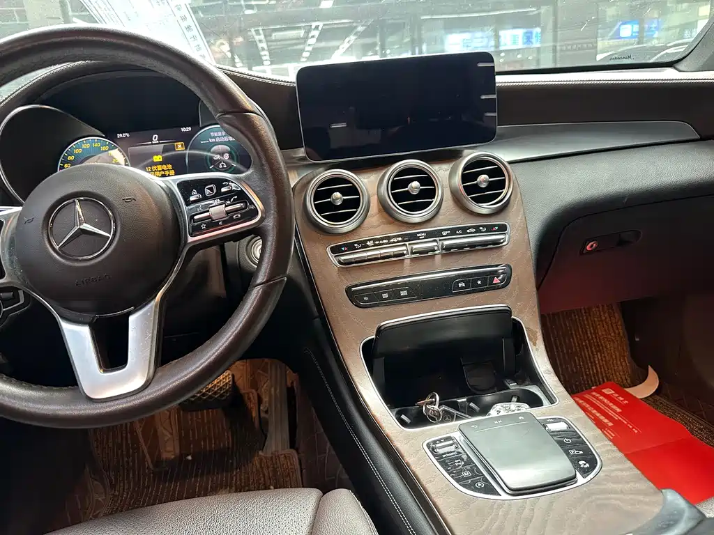 Mercedes-Benz GLC — миниатюра 5
