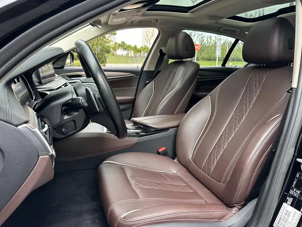 BMW 5 Series — миниатюра 15