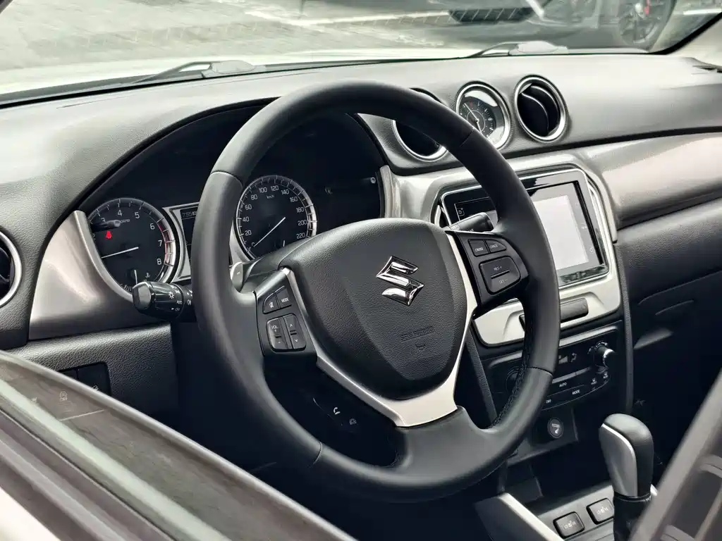 Suzuki Vitara — миниатюра 10