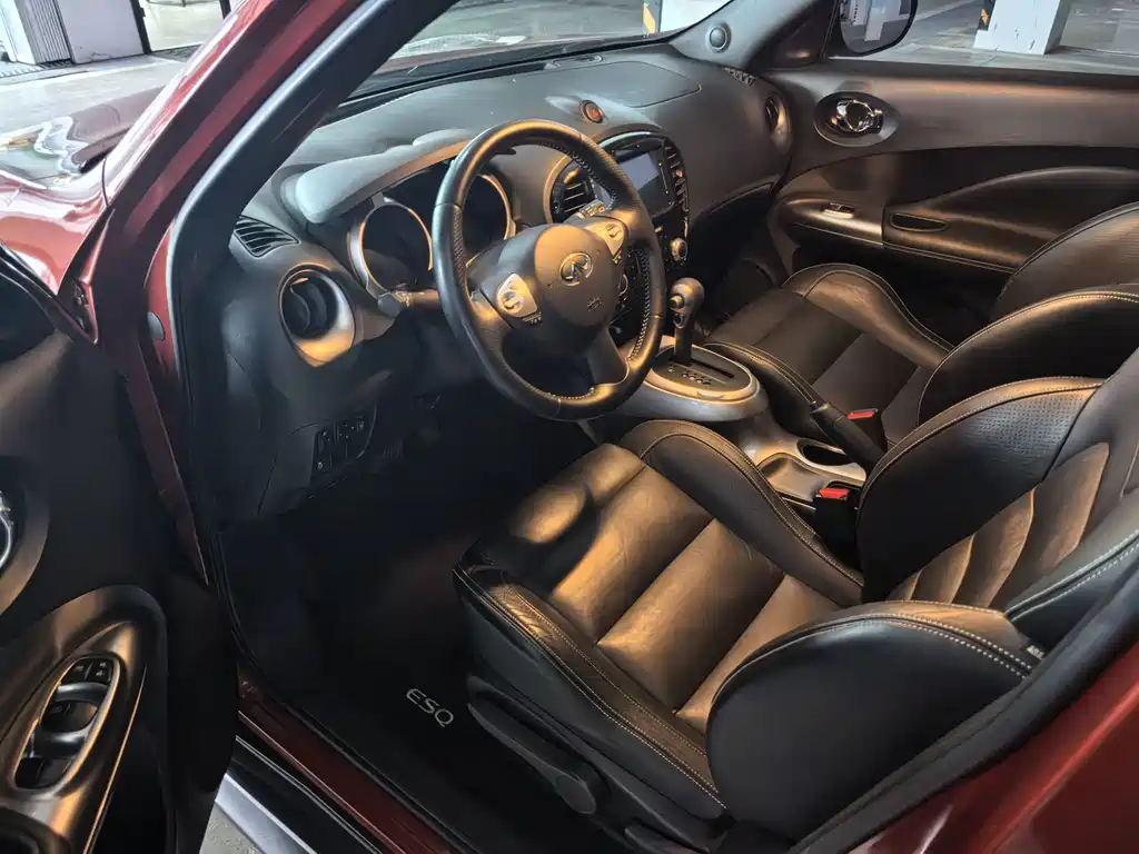 Infiniti ESQ — миниатюра 5