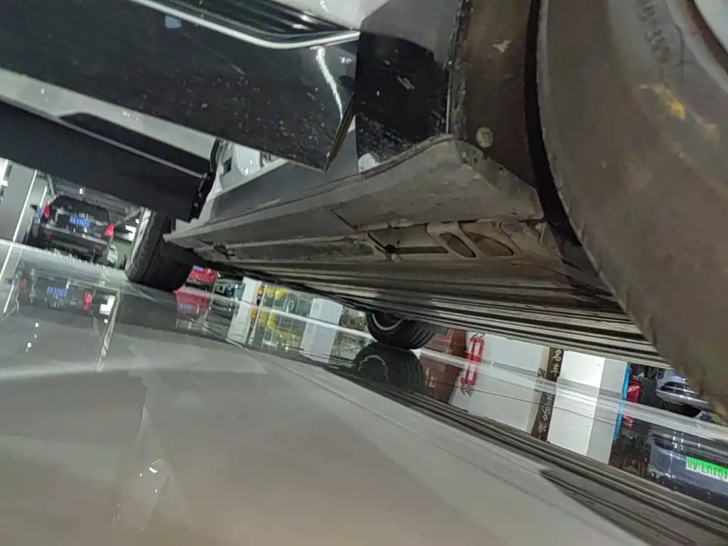 Cadillac Lyriq — миниатюра 21