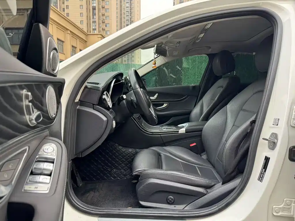 MERCEDES-BENZ C CLASS