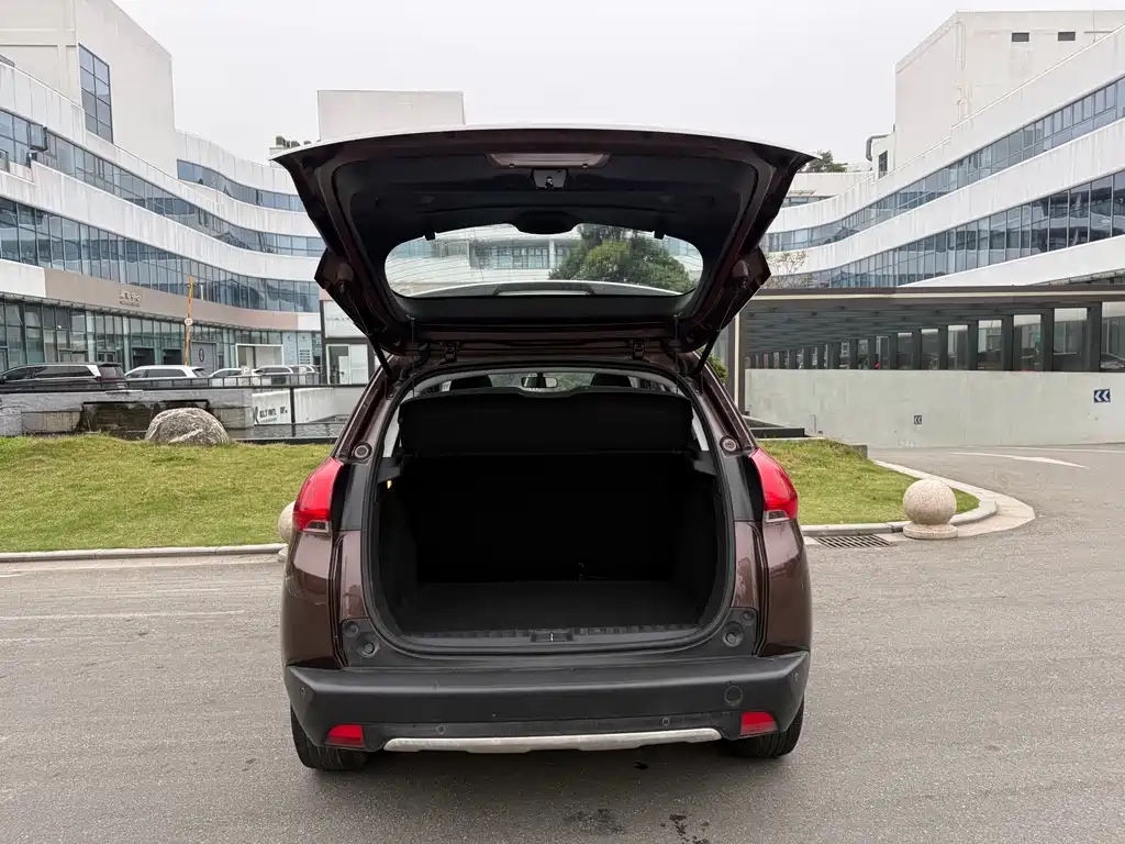 Peugeot 2008 1.6L Auto Fashion Edition, фото 13