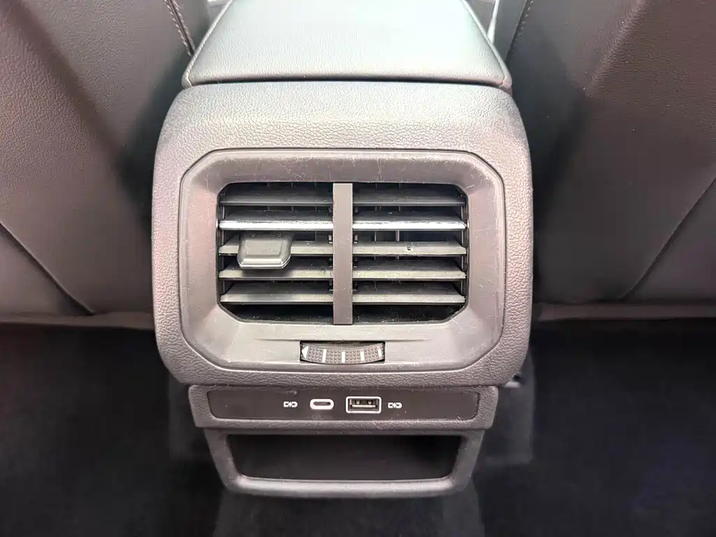 Volkswagen Tharu — миниатюра 12