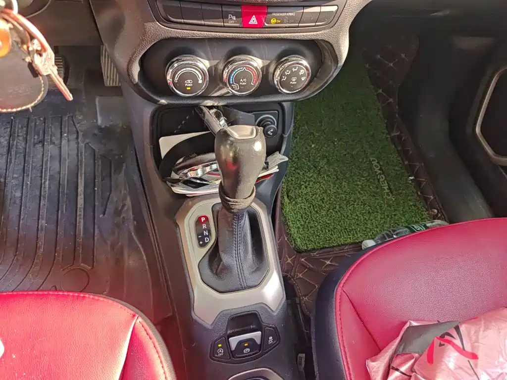 Jeep Renegade — миниатюра 15