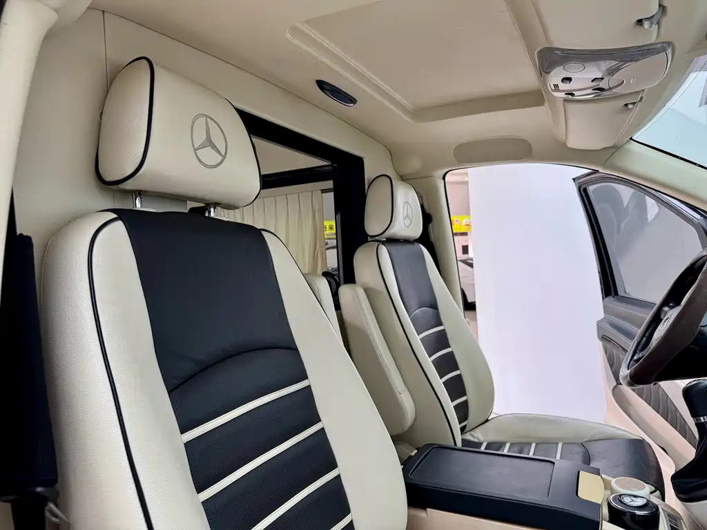 Mercedes-Benz Vito — миниатюра 12