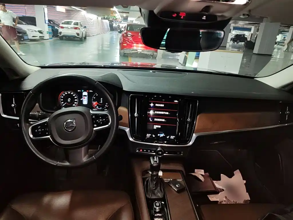 Volvo S90 — миниатюра 10