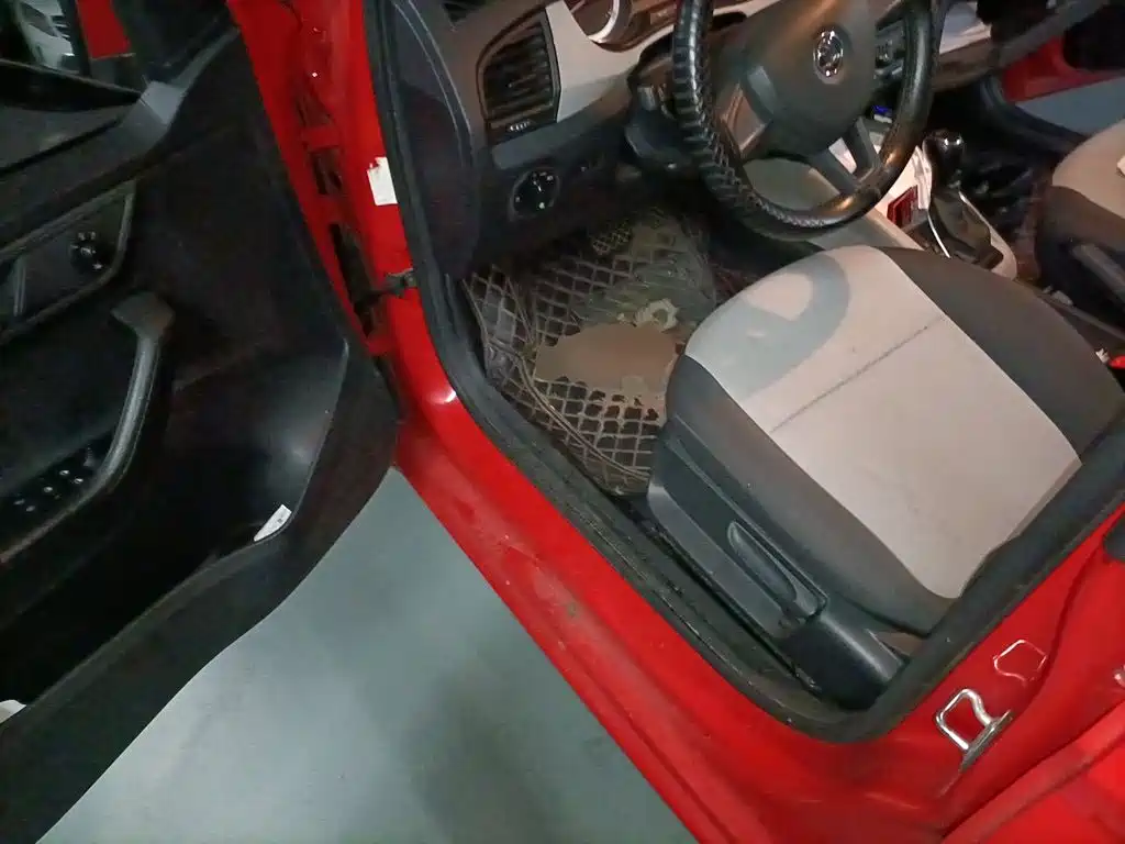 Skoda Fabia — миниатюра 12