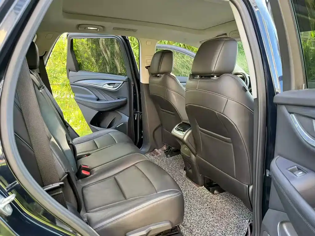 Buick Enclave — миниатюра 9